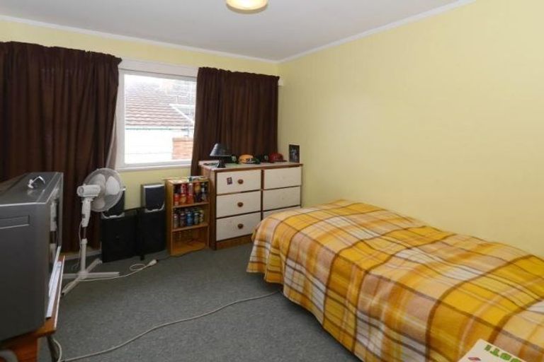 Photo of property in 1 Panair Crescent, Hillcrest, Hamilton, 3216