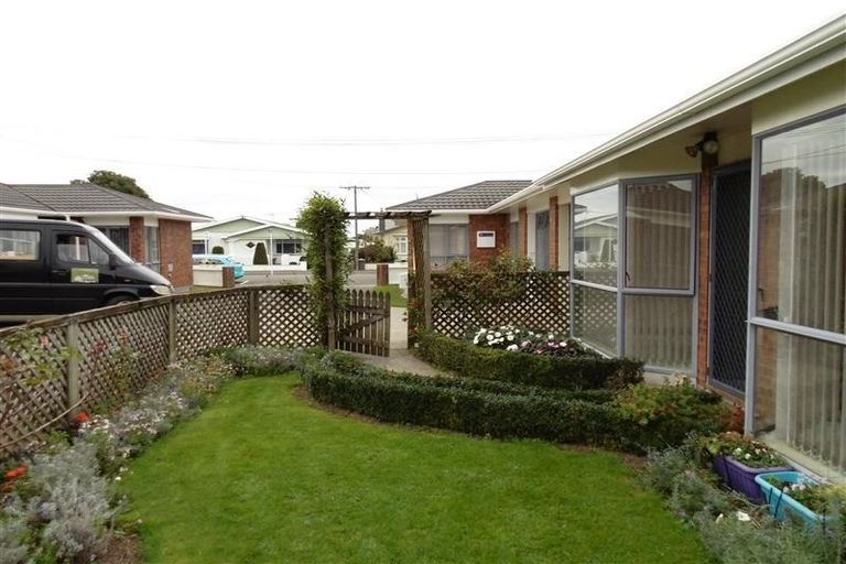Photo of property in 2/49 Sackville Street, Fitzroy, New Plymouth, 4312