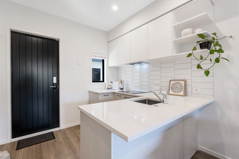 Photo of property in 6/47a Huntington Drive, Huntington Park, Auckland, 2013
