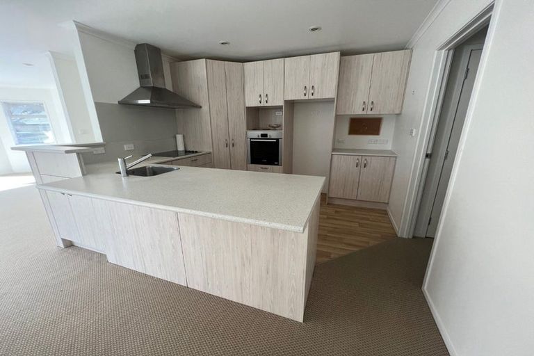 Photo of property in 4a Forest Glen, Orewa, 0931