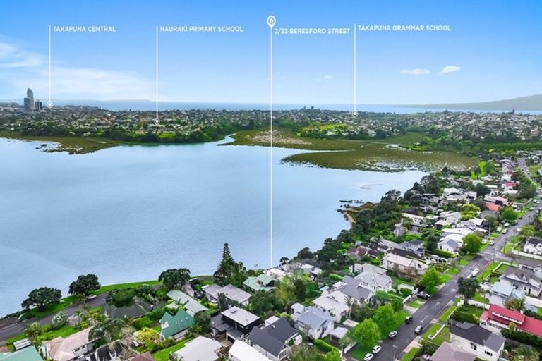 Photo of property in 2/33 Beresford Street, Bayswater, Auckland, 0622