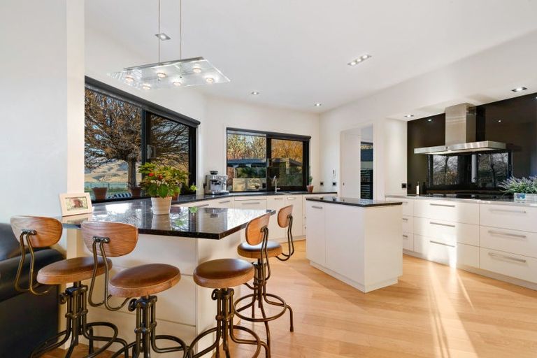 Photo of property in 1 Scott Terrace, Cromwell, 9310