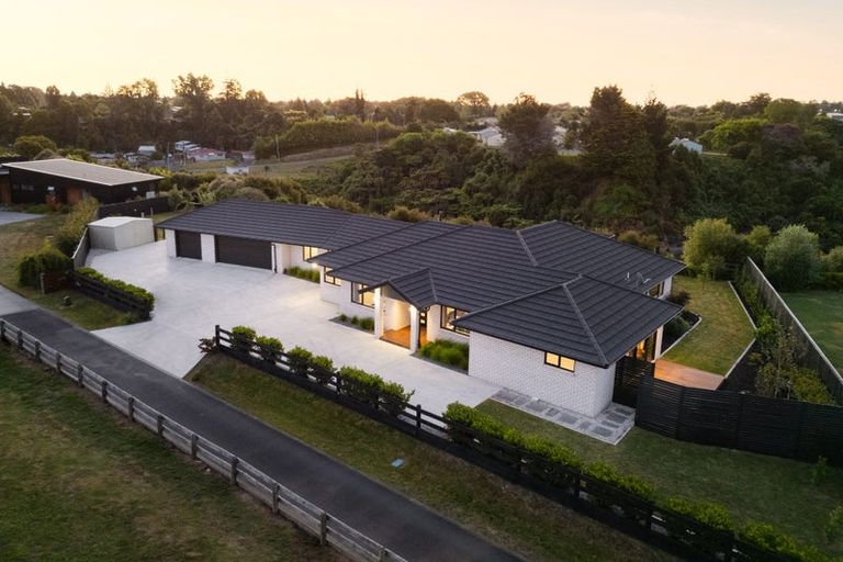 Photo of property in 8c East Ridge Grove, Newstead, Hamilton, 3286