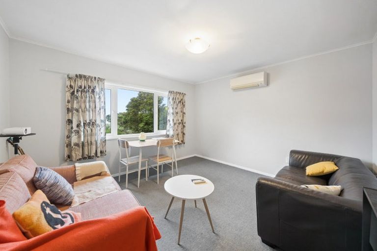Photo of property in 12a Tyne Street, Island Bay, Wellington, 6023