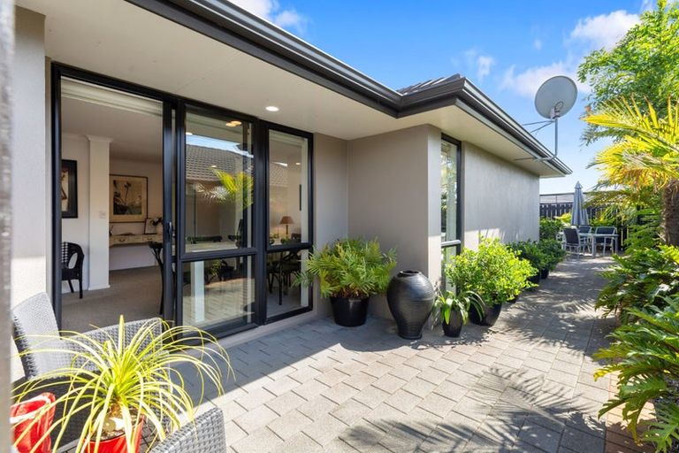 Photo of property in 19 Beachmere Place, Papamoa Beach, Papamoa, 3118