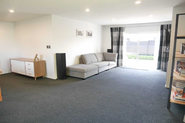 Photo of property in 93 Warren Crescent, Hillmorton, Christchurch, 8025