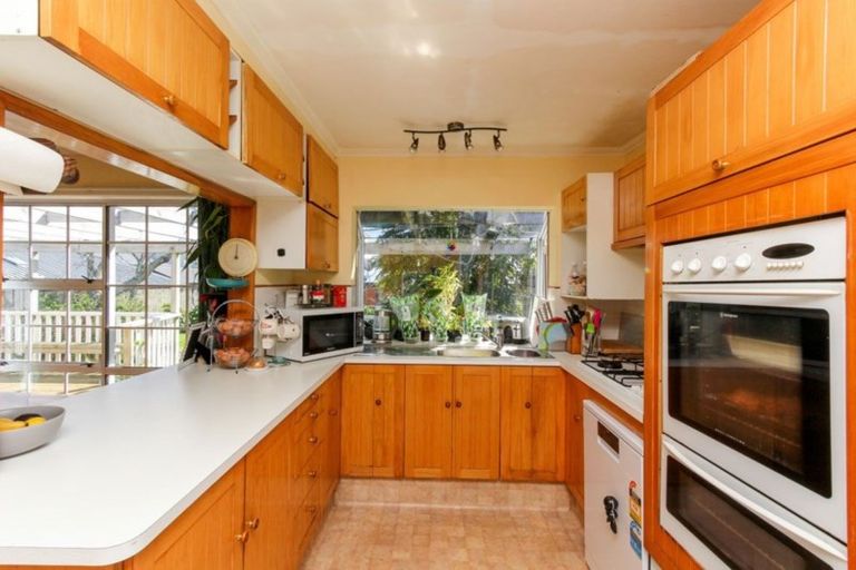 Photo of property in 13 Wilton Street, Westown, New Plymouth, 4310