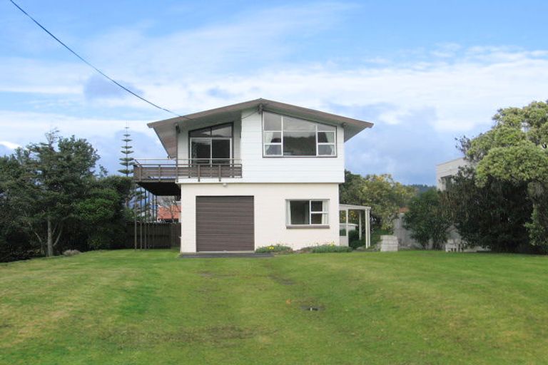 Photo of property in 101 Harbour View Road, Whangamata, 3620