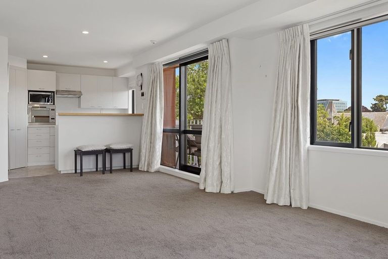 Photo of property in Gloucester Towers, 13/28 Gloucester Street, Christchurch Central, Christchurch, 8013