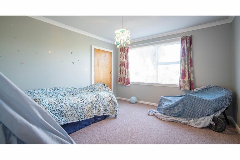 Photo of property in 27 Dunster Street, Burnside, Christchurch, 8053