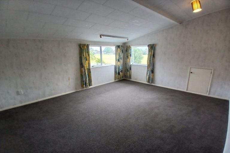 Photo of property in 24 Holdsworth Avenue, Trentham, Upper Hutt, 5018