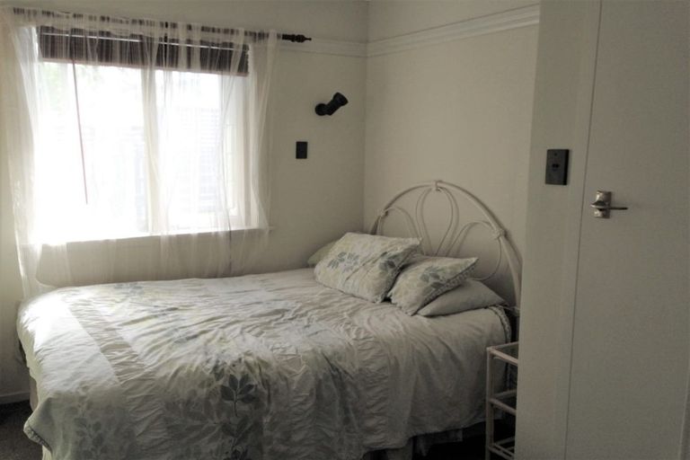 Photo of property in 47 Jaemont Avenue, Te Atatu South, Auckland, 0610