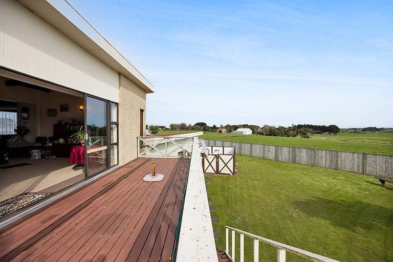 Photo of property in 10 Green Lane, Hawera, 4610