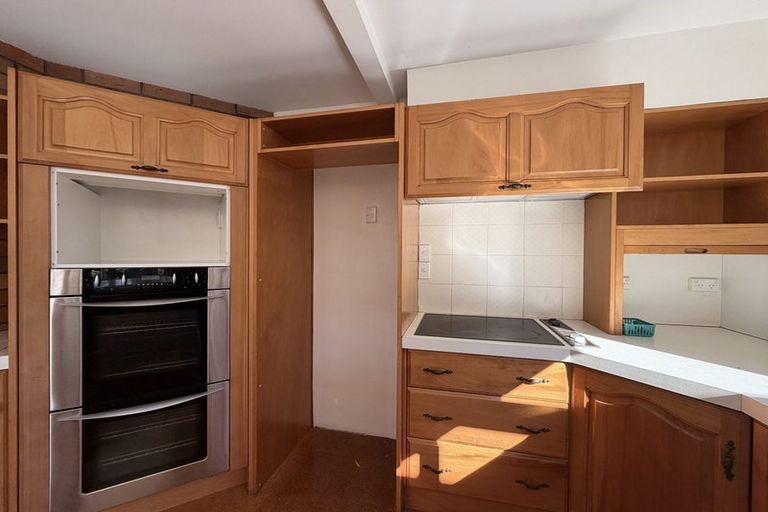 Photo of property in 7 Aotearoa Terrace, Murrays Bay, Auckland, 0630