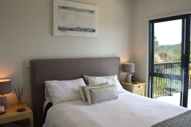 Photo of property in 14 Waterview Place, Haruru, 0204