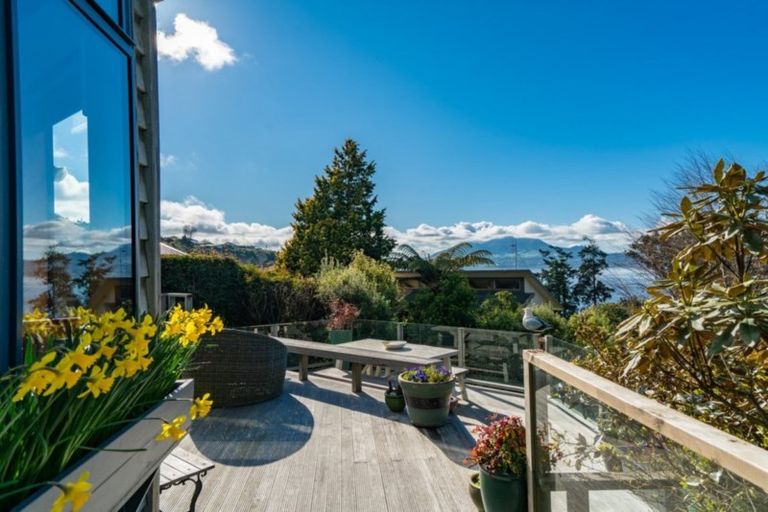 Photo of property in 22 Ewing Grove, Acacia Bay, Taupo, 3330