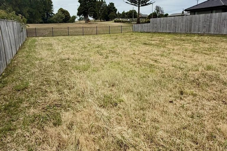 Photo of property in 75 Murray Ward Drive, Te Kauwhata, 3710