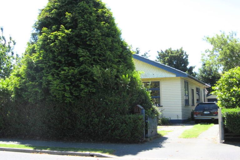 Photo of property in 43 Ford Road, Opawa, Christchurch, 8023