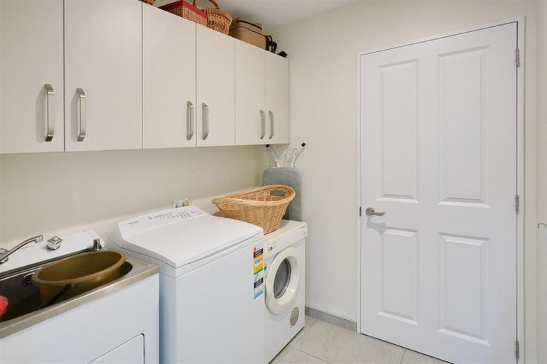 Photo of property in 37 Bradwell Crescent, Halswell, Christchurch, 8025