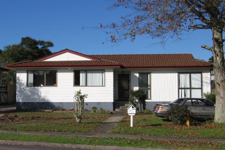 Photo of property in 15 Aronia Way, Goodwood Heights, Auckland, 2105