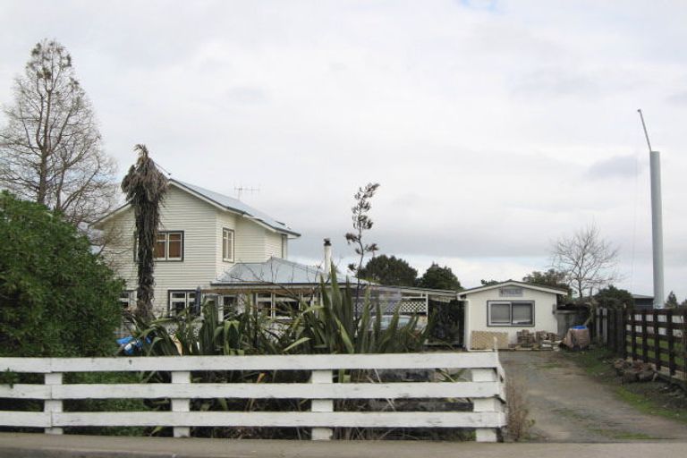Photo of property in 30 Beach Road, Haumoana, 4102
