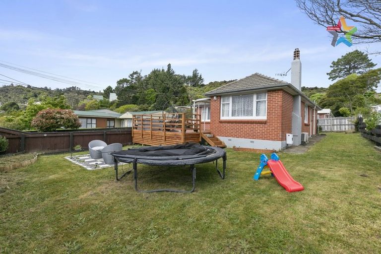 Photo of property in 113 Stokes Valley Road, Stokes Valley, Lower Hutt, 5019