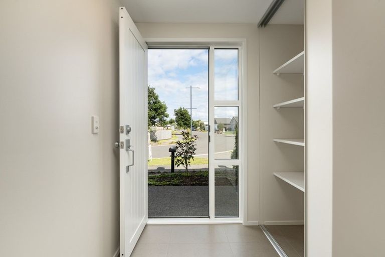 Photo of property in 16 Te Aranga Drive, Papamoa Beach, Papamoa, 3118