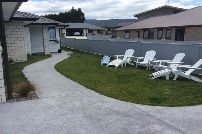 Photo of property in 14 Macloughlin Drive, Te Puke, 3119