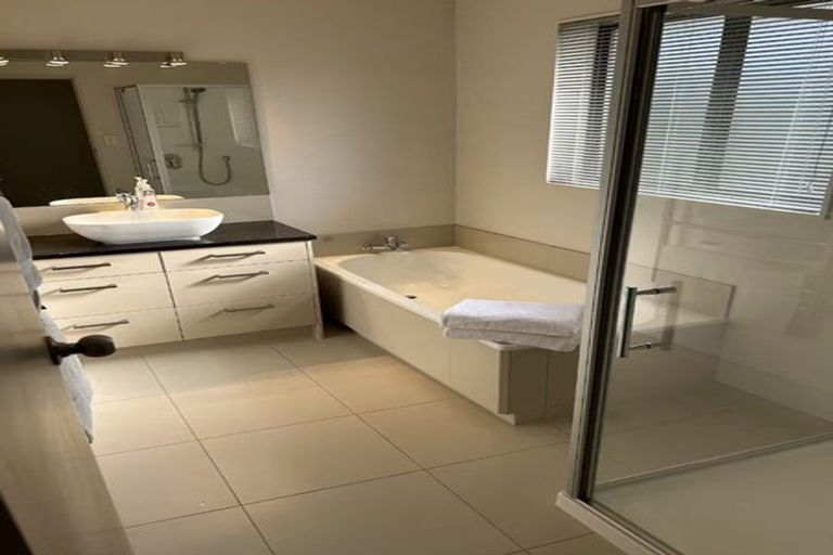 Photo of property in 25a Galloway Crescent, Farm Cove, Auckland, 2012