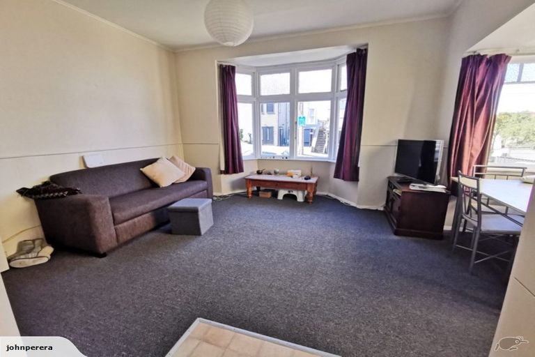 Photo of property in 19 George Street, Thorndon, Wellington, 6011