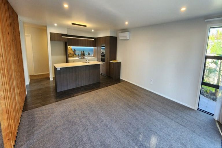 Photo of property in 12 Broadmore Street, Vogeltown, New Plymouth, 4310