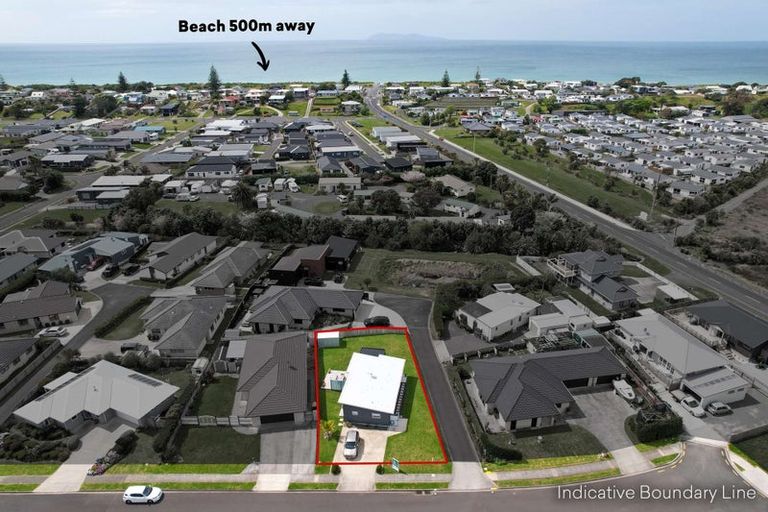 Photo of property in 16 Reel Road, Athenree, Waihi Beach, 3611