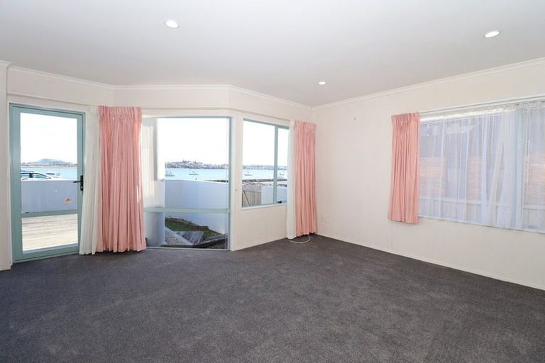 Photo of property in 1/26 The Parade, Bucklands Beach, Auckland, 2012