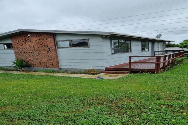 Photo of property in 35 Darnell Crescent, Clover Park, Auckland, 2019