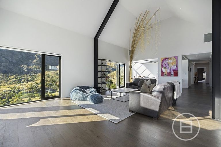 Photo of property in 12 Crows Nest Road, Arthurs Point, Queenstown, 9371