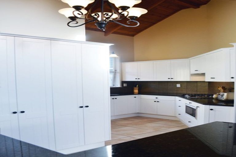 Photo of property in 11 Fairway Drive, Kerikeri, 0230