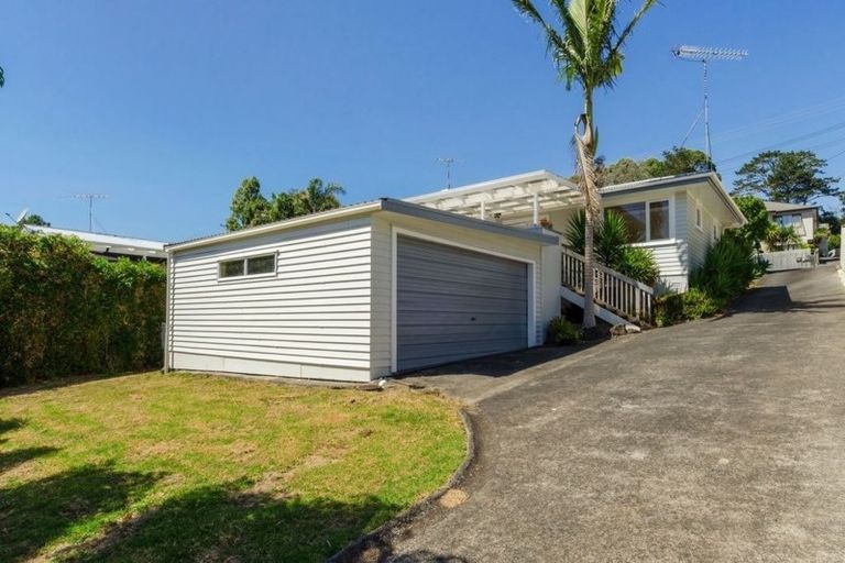 Photo of property in 1/23 Alexander Avenue, Torbay, Auckland, 0630