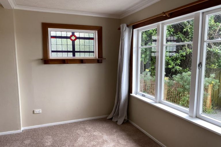 Photo of property in 16 Guys Hill Road, Hospital Hill, Napier, 4110