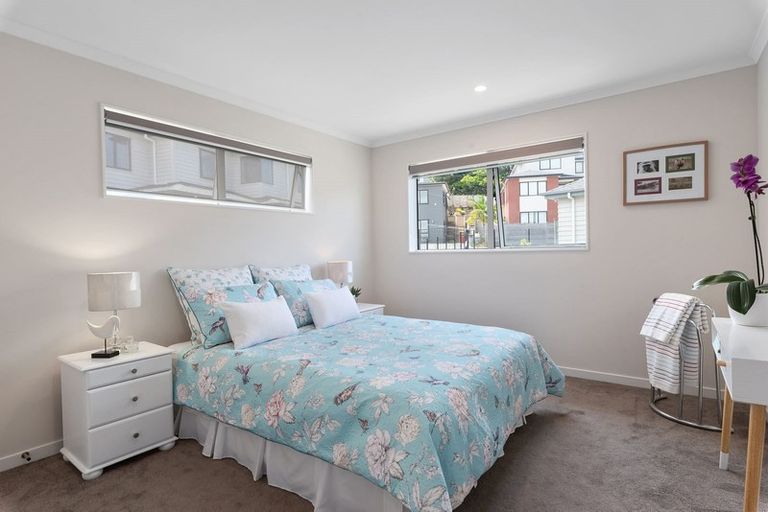 Photo of property in 16 Harvest Avenue, Orewa, 0931