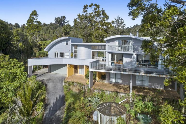 Photo of property in 182 Opanuku Road, Henderson Valley, Auckland, 0612