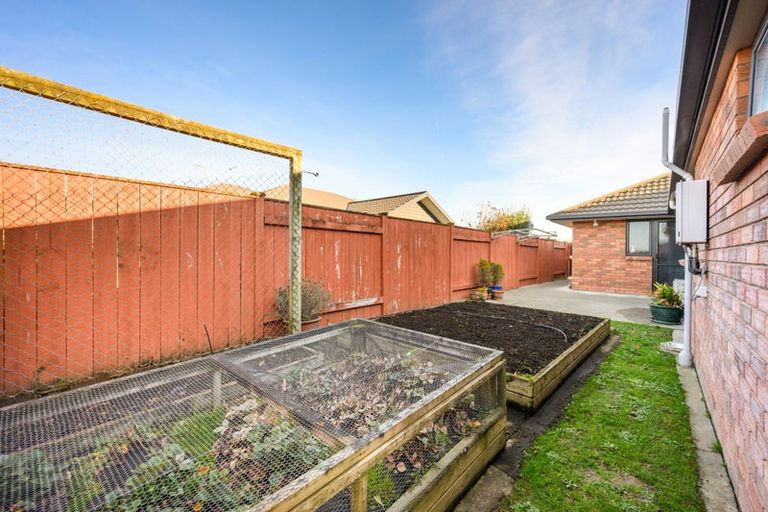 Photo of property in 13 Lorenzo Place, Kelvin Grove, Palmerston North, 4414