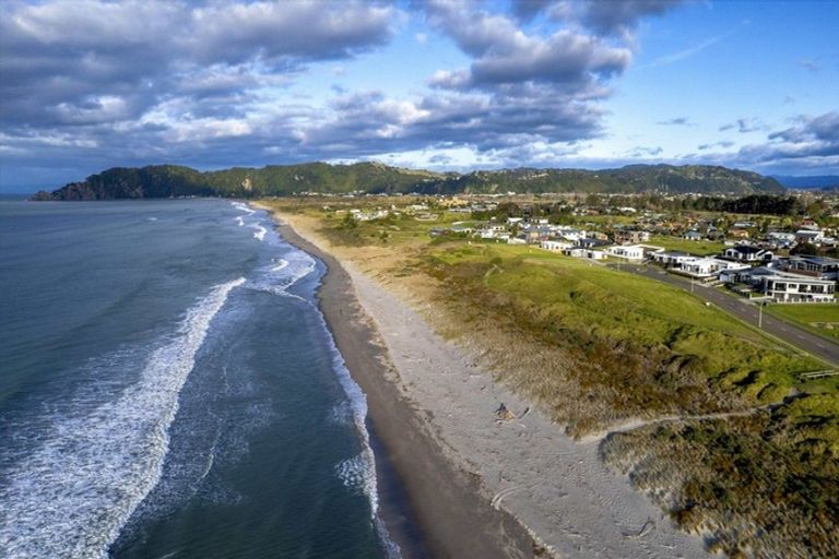 Photo of property in 18 Pacific Parade, Coastlands, Whakatane, 3120