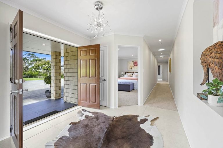 Photo of property in 289 Old North Road, Kumeu, 0892