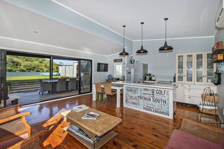 Photo of property in 858 Pataua South Road, Pataua South, Onerahi, 0192