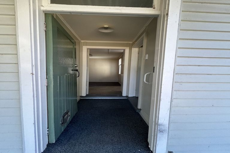 Photo of property in 6 Ida Street, Lumsden, 9730