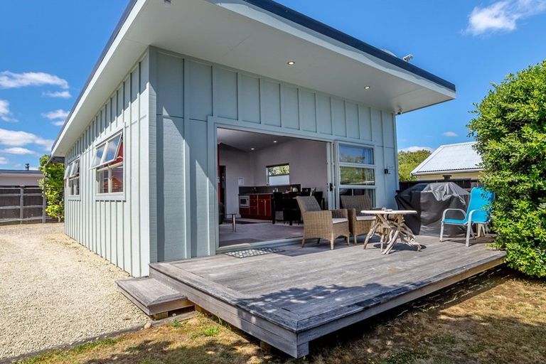 Photo of property in 24 Cologne Street, Martinborough, 5711