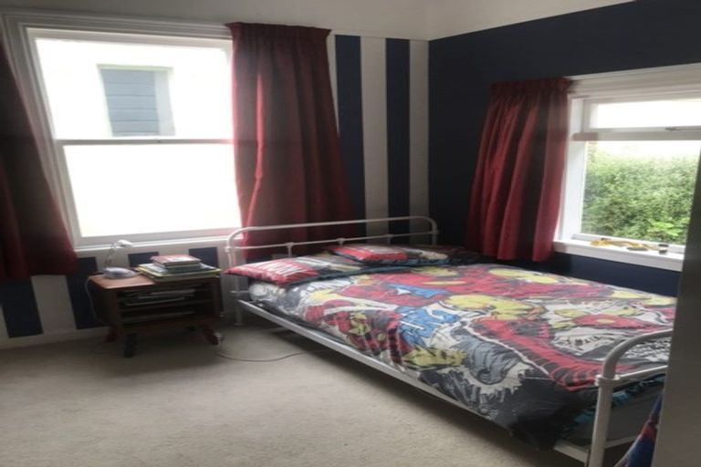 Photo of property in 2 Melrose Crescent, Melrose, Wellington, 6023