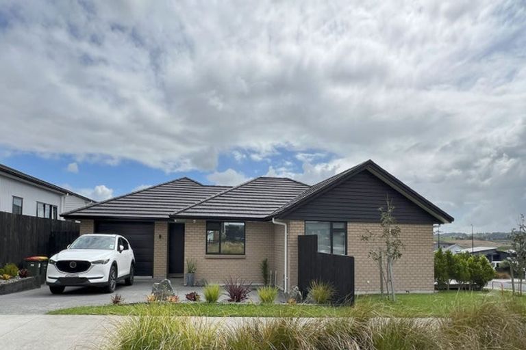 Photo of property in 2 Ricketts Road, Wainui, 0932