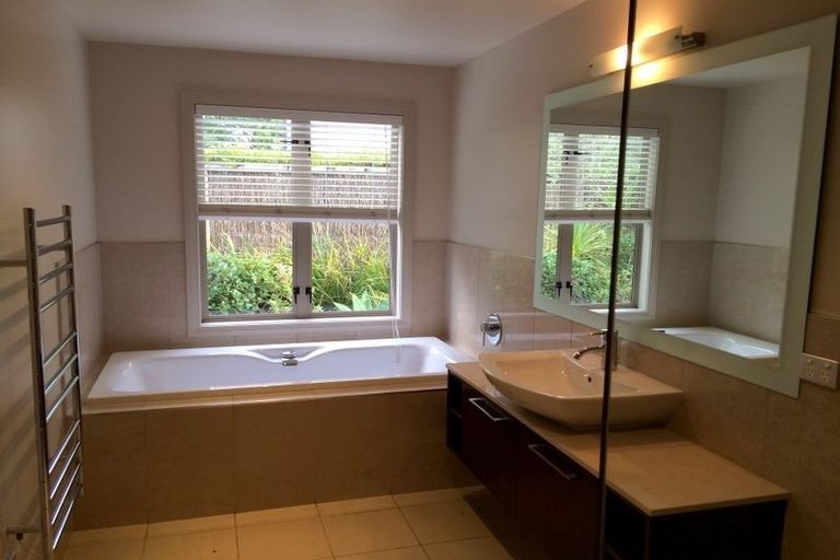 Photo of property in 202 Kohimarama Road, Kohimarama, Auckland, 1071