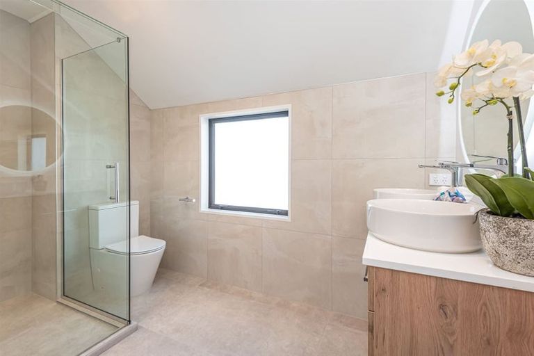 Photo of property in 1/27 Springfield Road, St Albans, Christchurch, 8014